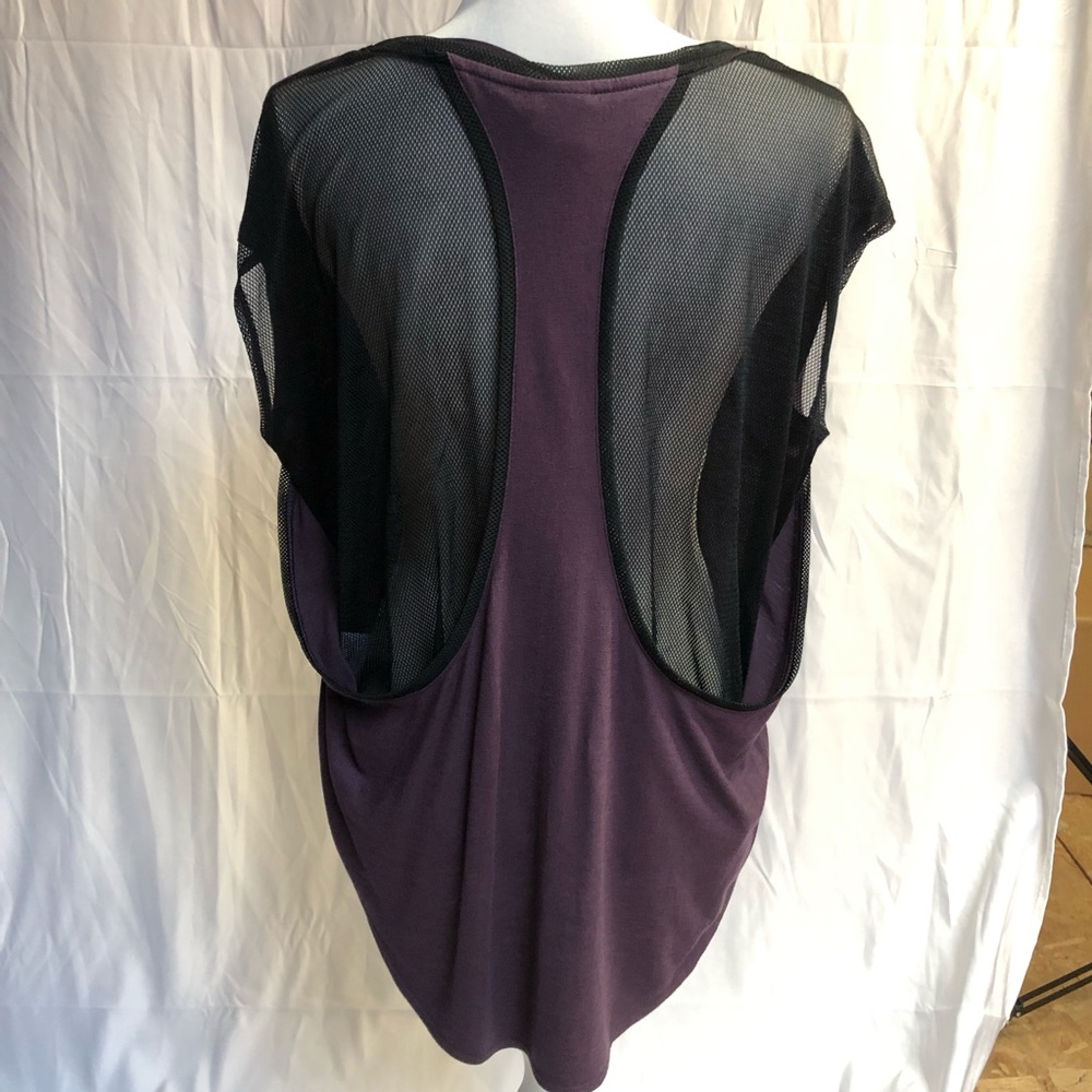 Nike Short Sleeve with Mesh Back